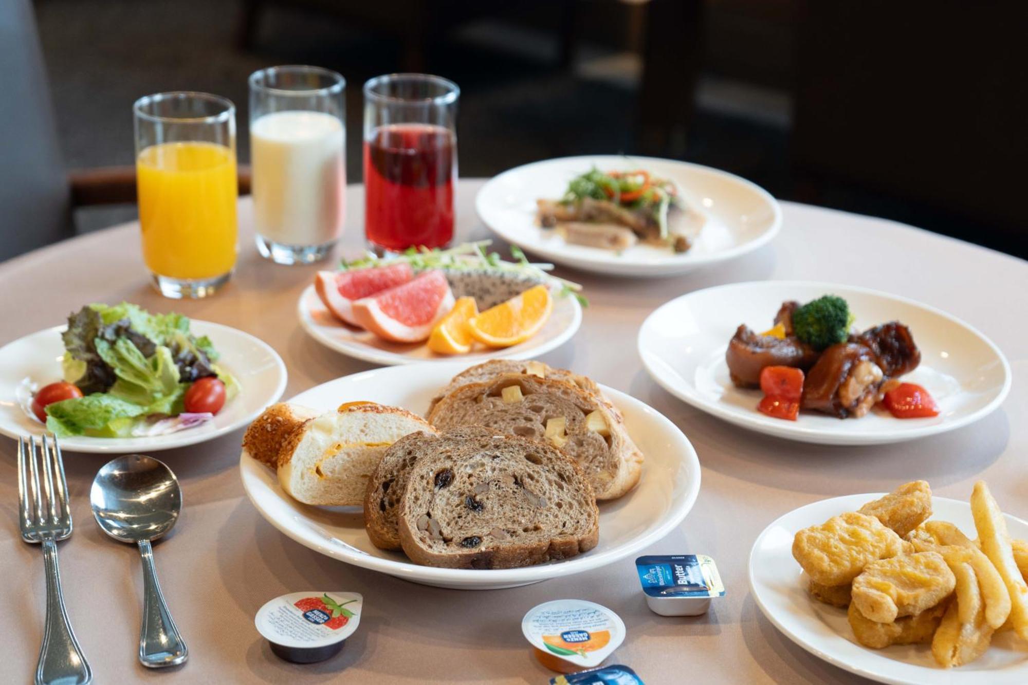 Check Inn Select Taichung Dadun Buitenkant foto